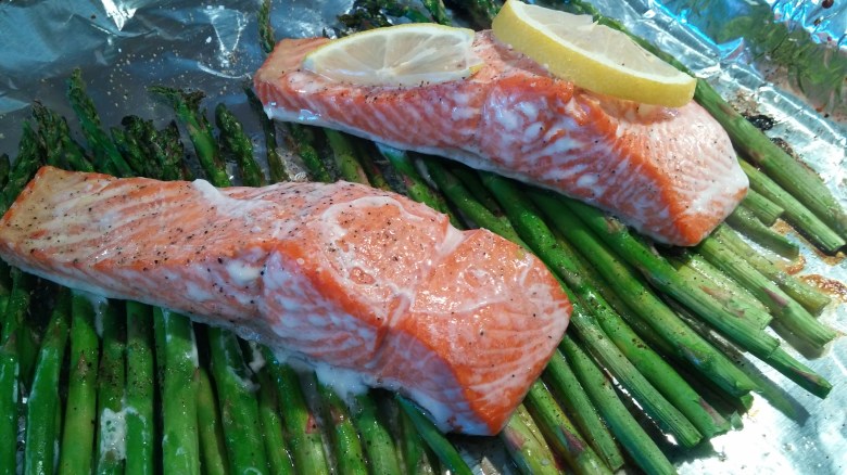 Topping salmon with lemon slices is my new favorite trick. If adds some citrus flavor, and keeps the fish nice and moist!